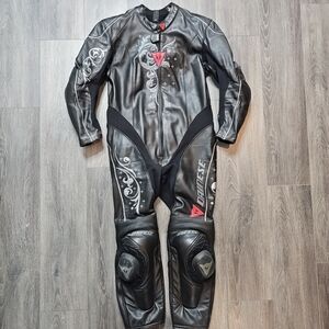 Dainese Yu Lady Womens Leather Size 52 Motorcycle Track Suit Armor Riding Racing